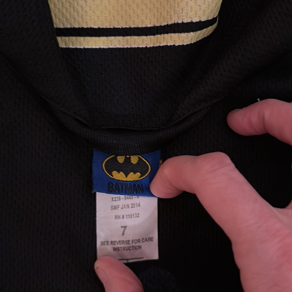 Boys size 7 bundle of Batman shorts & top. And Hurley swim trunks. - Picture 10 of 12